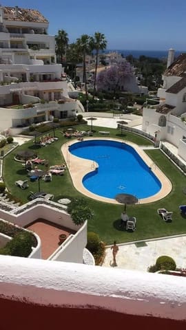 3 bedroom Penthouse for sale in Nueva Andalucia, Marbella - € 650,000 (Ref: 9998390)