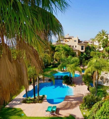 3 Zimmer Penthouse zu verkaufen in Nueva Atalaya, Estepona - 832.000 € (Ref: 9998392)