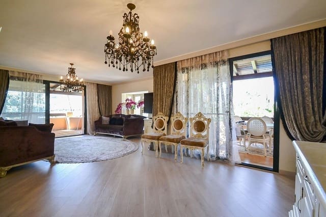 3 Zimmer Penthouse zu verkaufen in Nueva Atalaya, Estepona - 832.000 € (Ref: 9998392)
