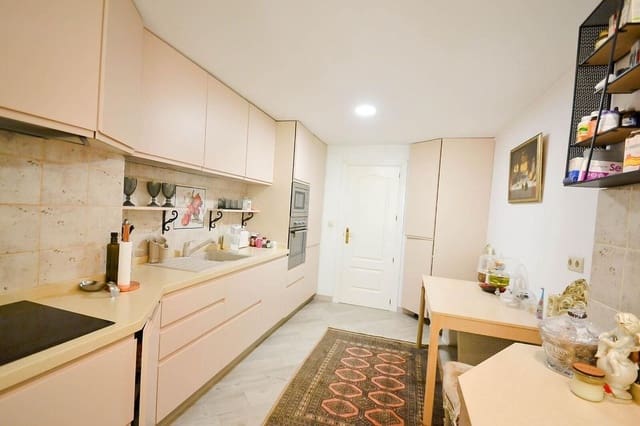 3 Zimmer Penthouse zu verkaufen in Nueva Atalaya, Estepona - 832.000 € (Ref: 9998392)