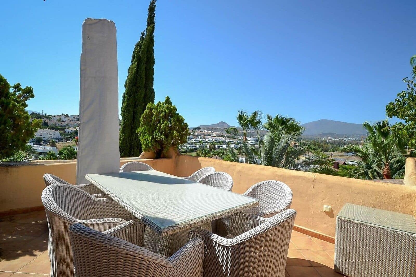 3 Zimmer Penthouse zu verkaufen in New Golden Mile - 832.000 € (Ref: 9998392)