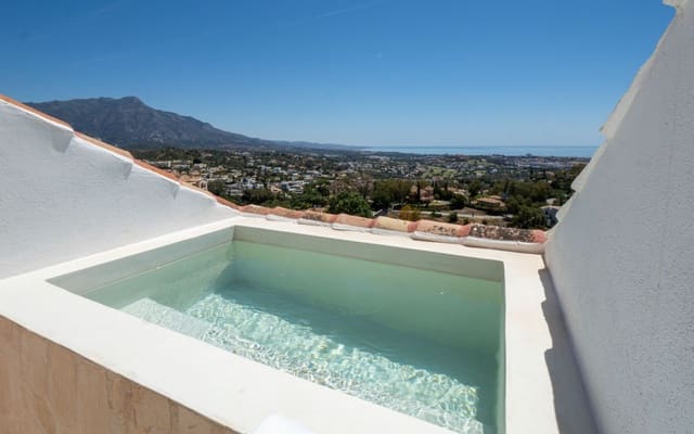 3 bedroom Penthouse for sale in Benahavís - € 2,300,000 (Ref: 9998394)