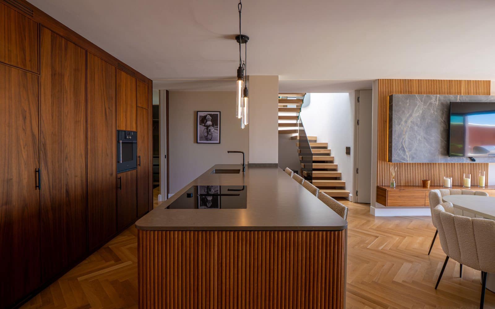 3 bedroom Penthouse for sale in Benahavis - € 2,300,000 (Ref: 9998394)