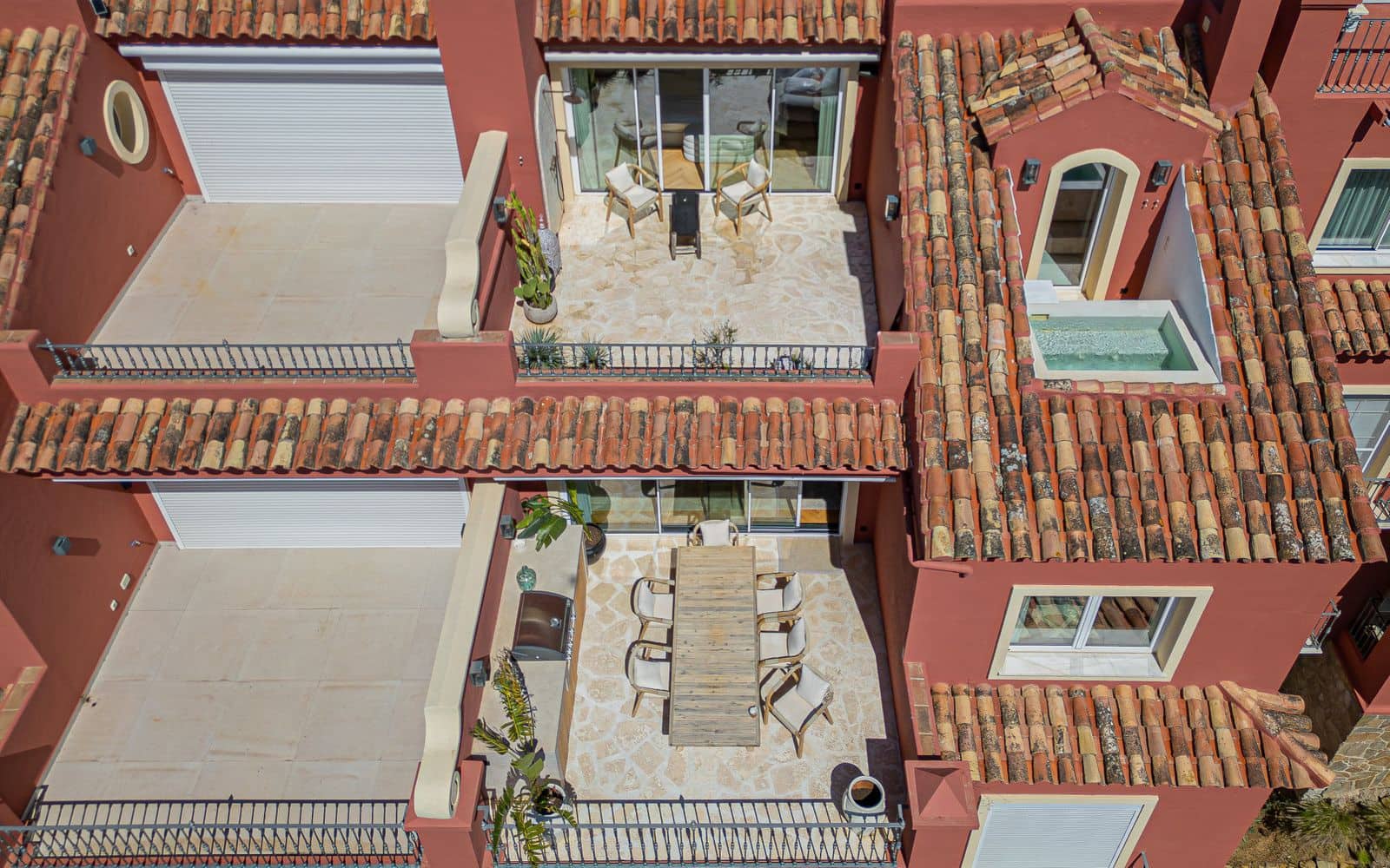 3 bedroom Penthouse for sale in Benahavis - € 2,300,000 (Ref: 9998394)