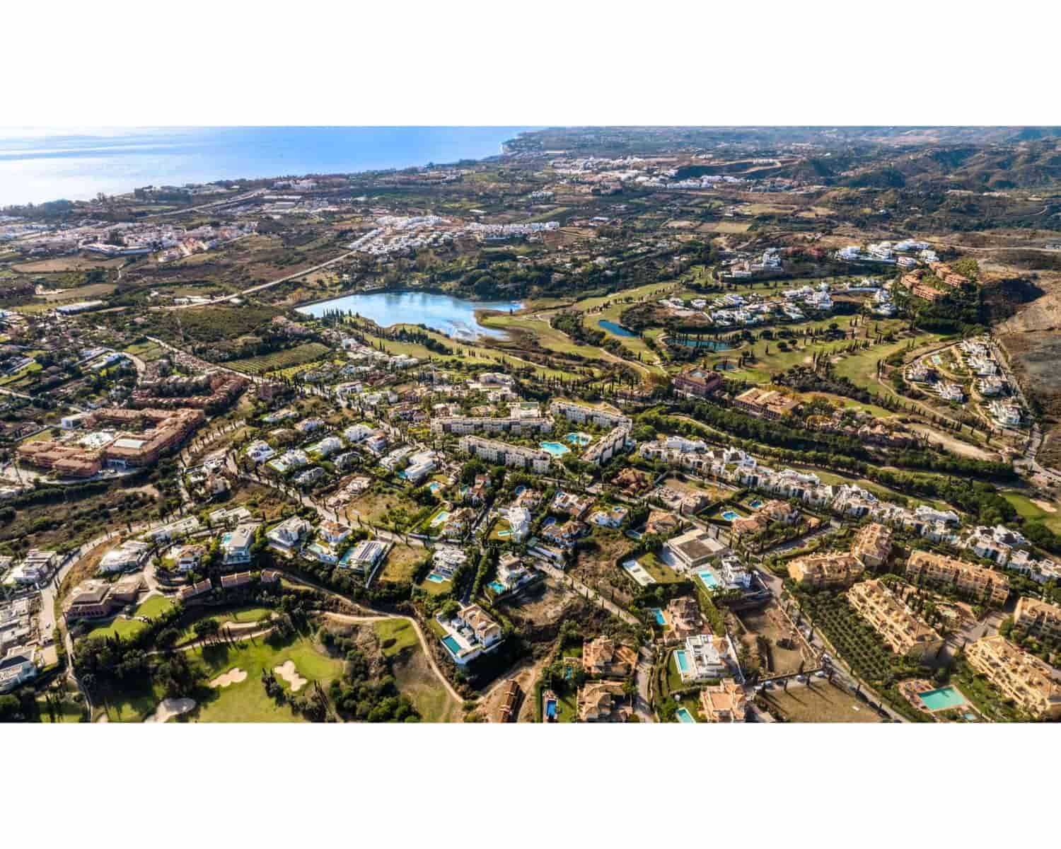 Chalet de 4 habitaciones en Benahavís en venta con piscina garaje - 2.989.380 € (Ref: 8670066)