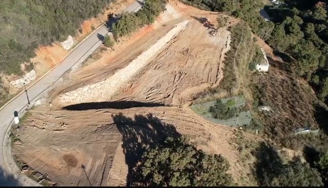 Grunde uden byggetilladelser til salg i Benahavís pueblo, Benahavís - € 850.000 (Ref: 8727278)