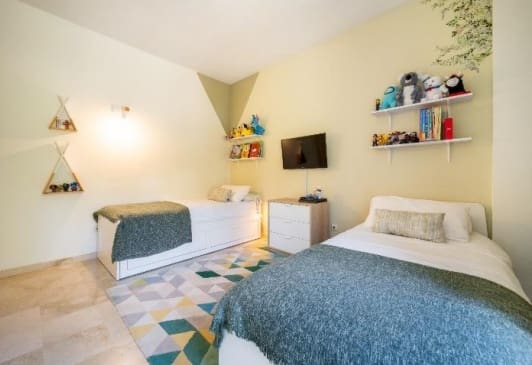 3 soverom Hus til salgs i Benahavis med svømmebasseng garasje - € 585 000 (Ref: 8743146)