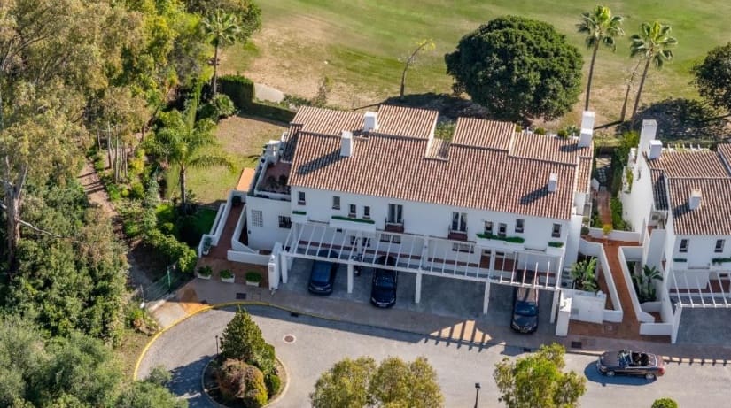 3 soverom Hus til salgs i Benahavis med svømmebasseng garasje - € 585 000 (Ref: 8743146)