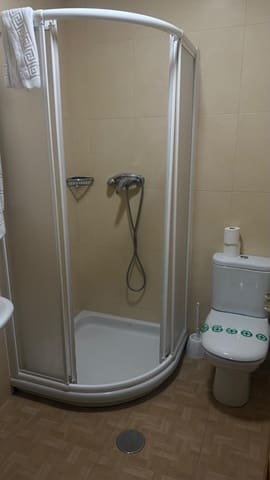 2 soveværelse Lejlighed til salg i Castillo Sohail, Fuengirola med garage - € 318.000 (Ref: 8775907)