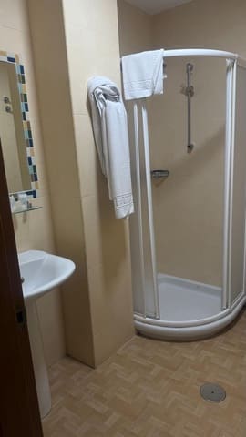 2 soveværelse Lejlighed til salg i Castillo Sohail, Fuengirola med garage - € 318.000 (Ref: 8775907)