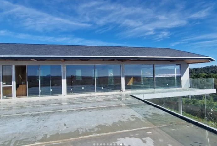 3 bedroom Villa for sale in Sotogrande with pool garage - € 5,000,000 (Ref: 8797303)