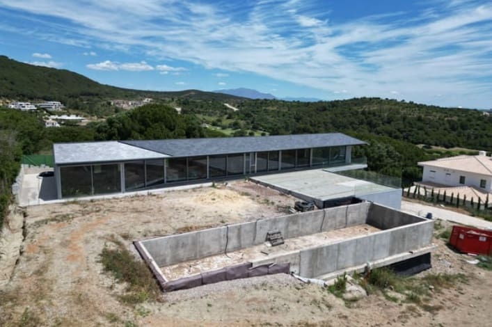 3 bedroom Villa for sale in Sotogrande with pool garage - € 5,000,000 (Ref: 8797303)