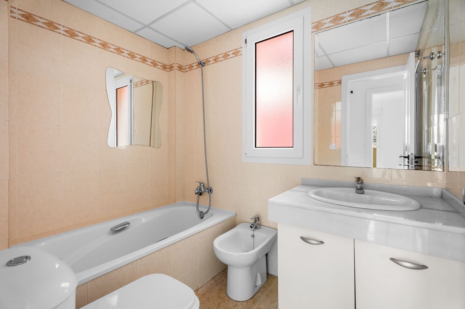 2 sypialnia Penthouse na sprzedaż w Benalmadena z basenem garażem - 270 000 € (Ref: 8838301)