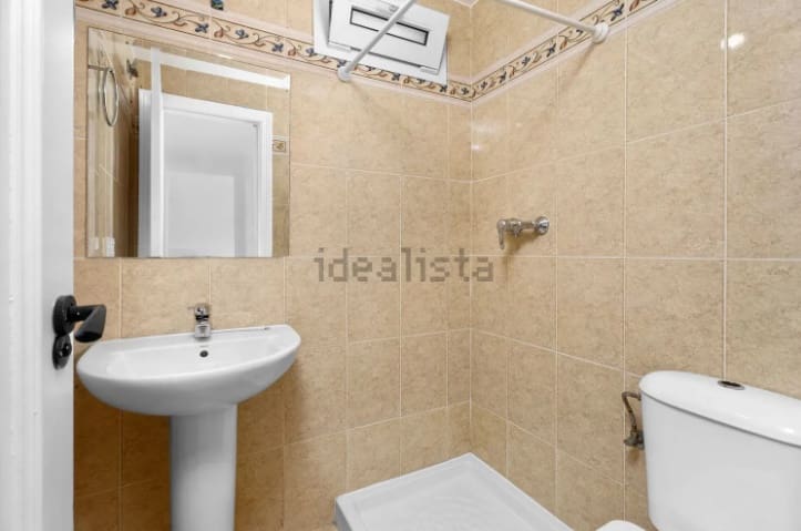 2 soveværelse Lejlighed til salg i Benalmadena med swimmingpool garage - € 250.000 (Ref: 8838303)