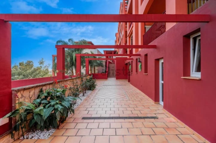 2 soveværelse Lejlighed til salg i Benalmadena med swimmingpool garage - € 250.000 (Ref: 8838303)