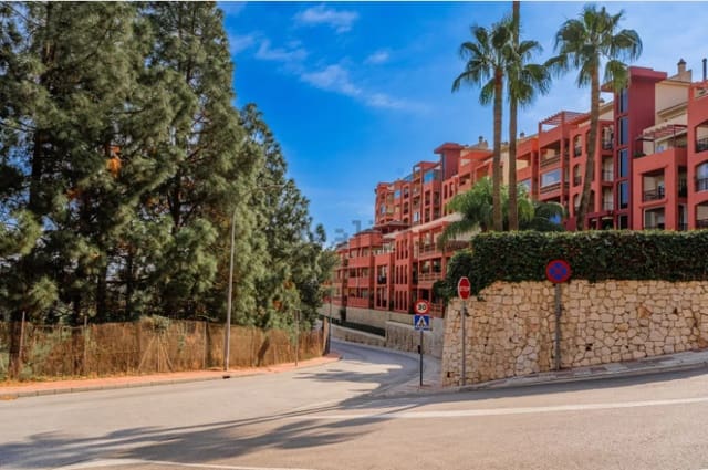 2 quarto Apartamento para venda em Zona Centro Comercial Torrequebrada, Benalmádena com piscina garagem - 250 000 € (Ref: 8838303)