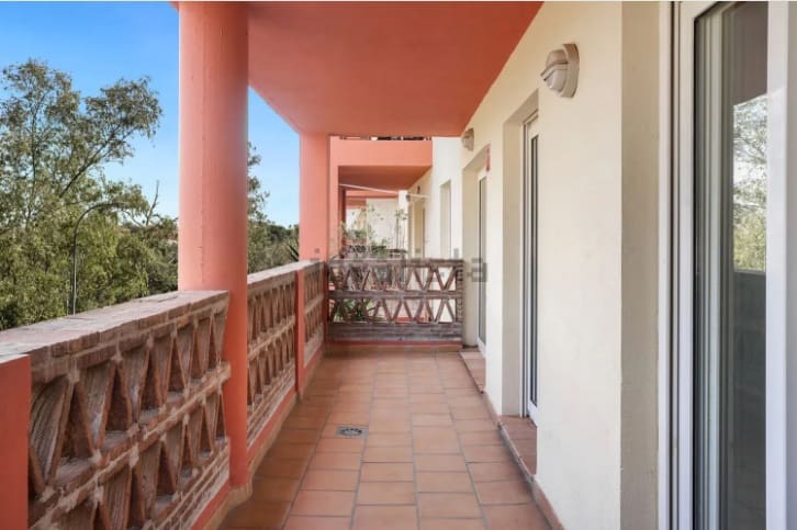 2 soveværelse Lejlighed til salg i Benalmadena med swimmingpool garage - € 250.000 (Ref: 8838303)