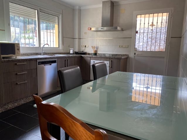 4 soveværelse Villa til salg i Alhaurin de la Torre med swimmingpool garage - € 830.000 (Ref: 8840747)