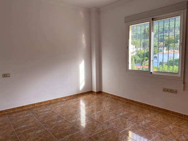 4 soveværelse Villa til salg i Alhaurin de la Torre med swimmingpool garage - € 830.000 (Ref: 8840747)