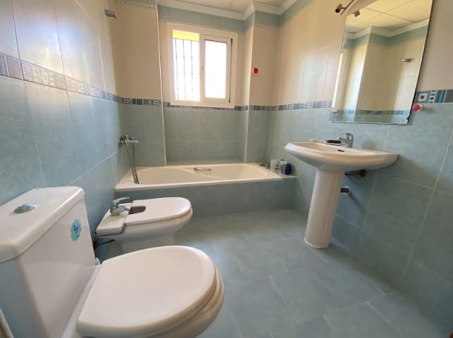 4 soveværelse Villa til salg i Alhaurin de la Torre med swimmingpool garage - € 830.000 (Ref: 8840747)