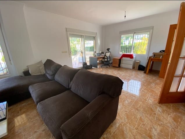 4 soveværelse Villa til salg i Alhaurín de la Torre med swimmingpool garage - € 830.000 (Ref: 8840747)