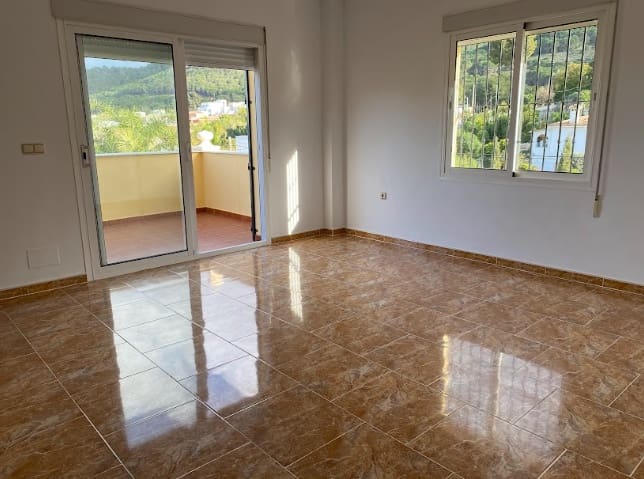 4 soveværelse Villa til salg i Alhaurin de la Torre med swimmingpool garage - € 830.000 (Ref: 8840747)