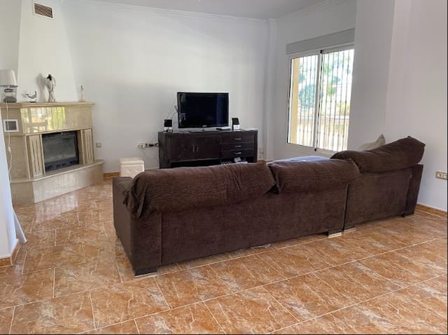 4 soveværelse Villa til salg i Alhaurín de la Torre med swimmingpool garage - € 830.000 (Ref: 8840747)