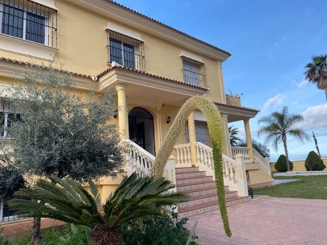 4 soveværelse Villa til salg i Alhaurín de la Torre med swimmingpool garage - € 830.000 (Ref: 8840747)