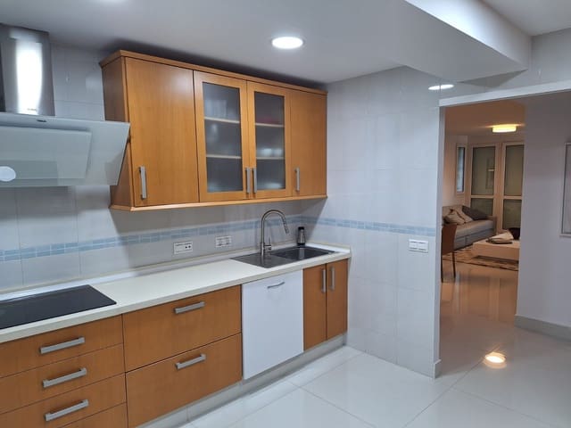 3 bedroom Flat for sale in Málaga city - € 570,000 (Ref: 8851435)