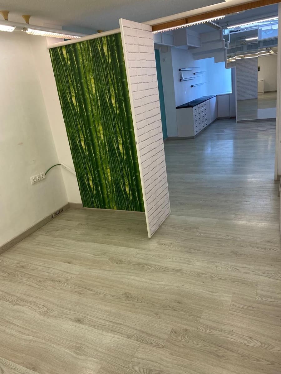 Commercial for sale in Benicarlo - € 350,000 (Ref: 8889093)