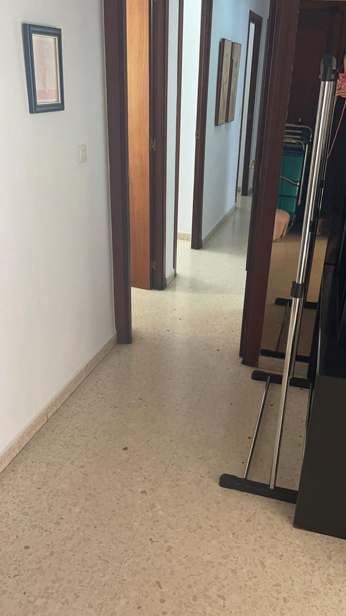 3 slaapkamer Flat te koop in Fuengirola - € 350.000 (Ref: 8990392)