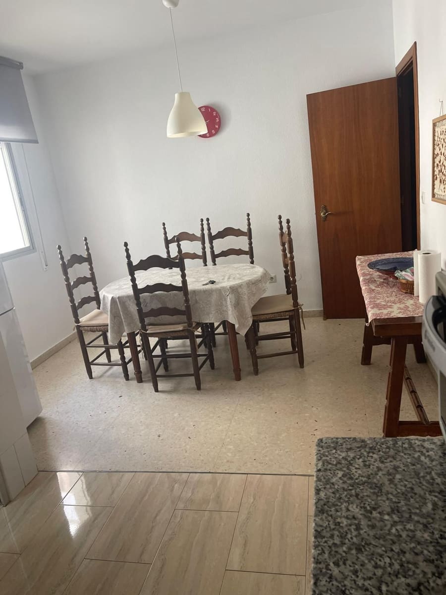 3 slaapkamer Flat te koop in Fuengirola - € 350.000 (Ref: 8990392)