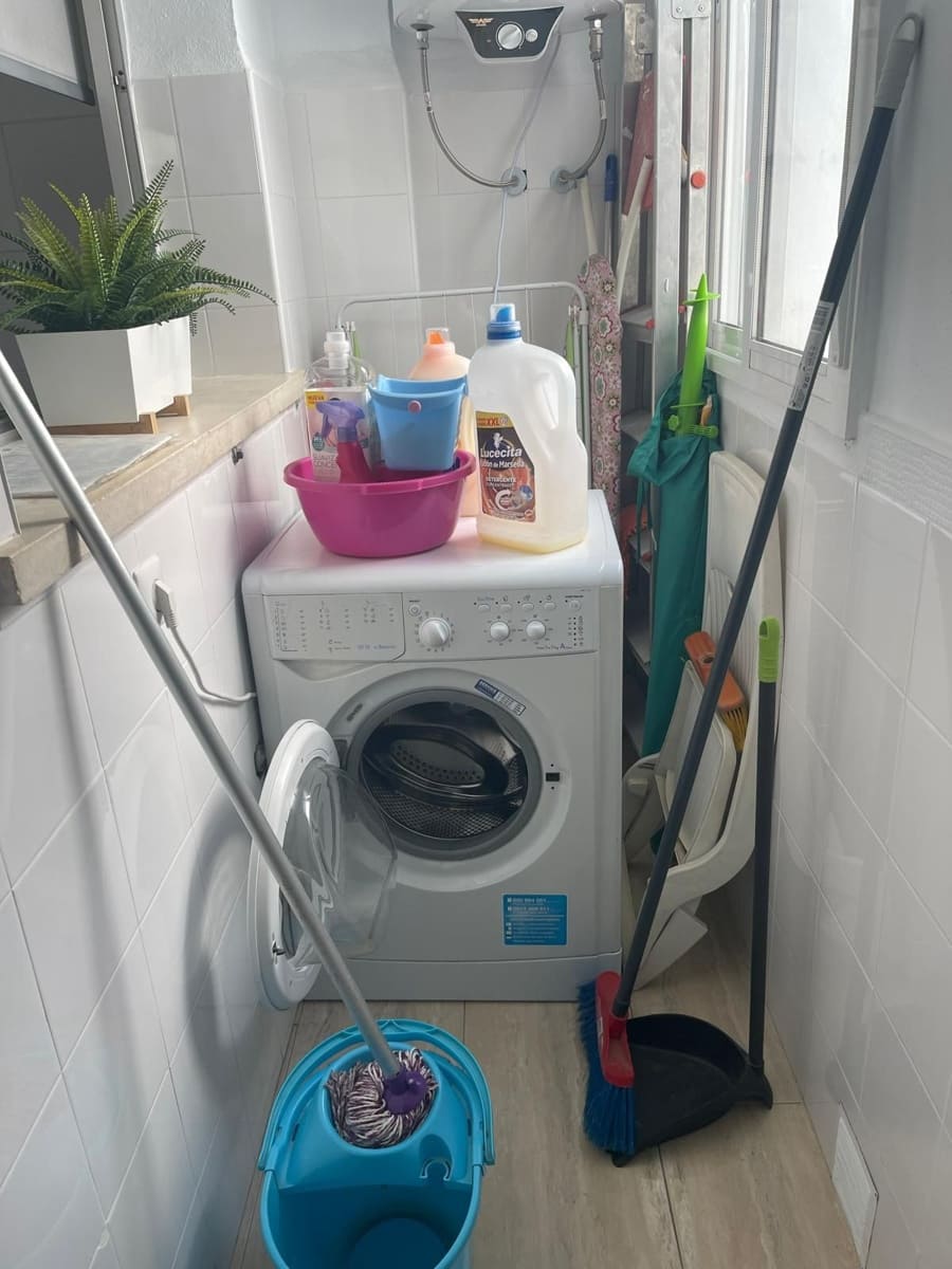 3 slaapkamer Flat te koop in Fuengirola - € 350.000 (Ref: 8990392)