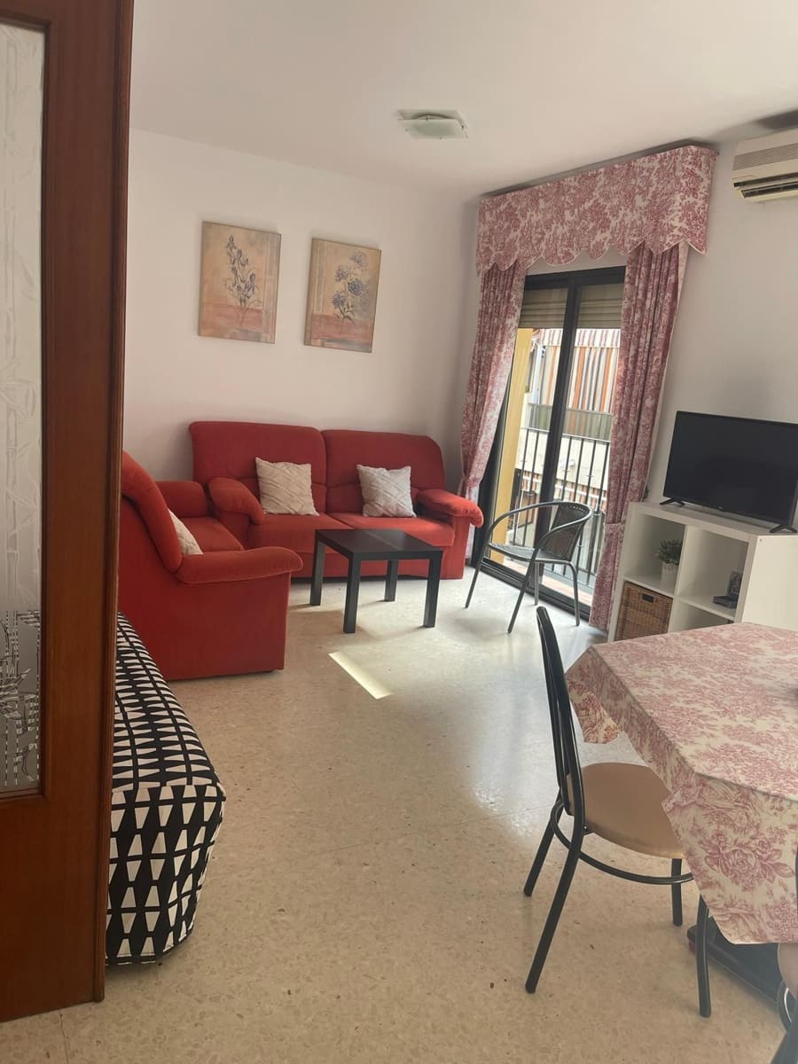 3 slaapkamer Flat te koop in Fuengirola - € 350.000 (Ref: 8990392)