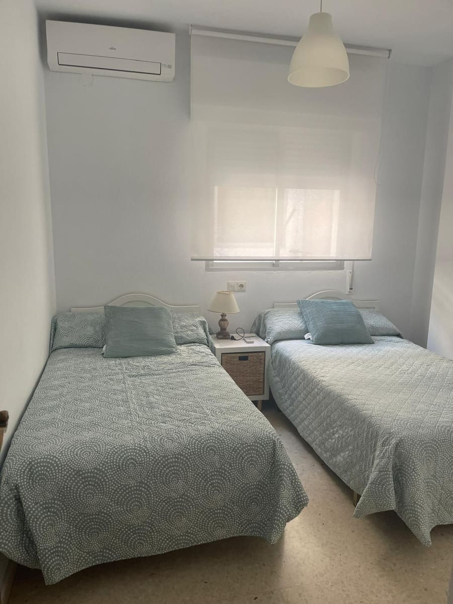 3 slaapkamer Flat te koop in Fuengirola - € 350.000 (Ref: 8990392)