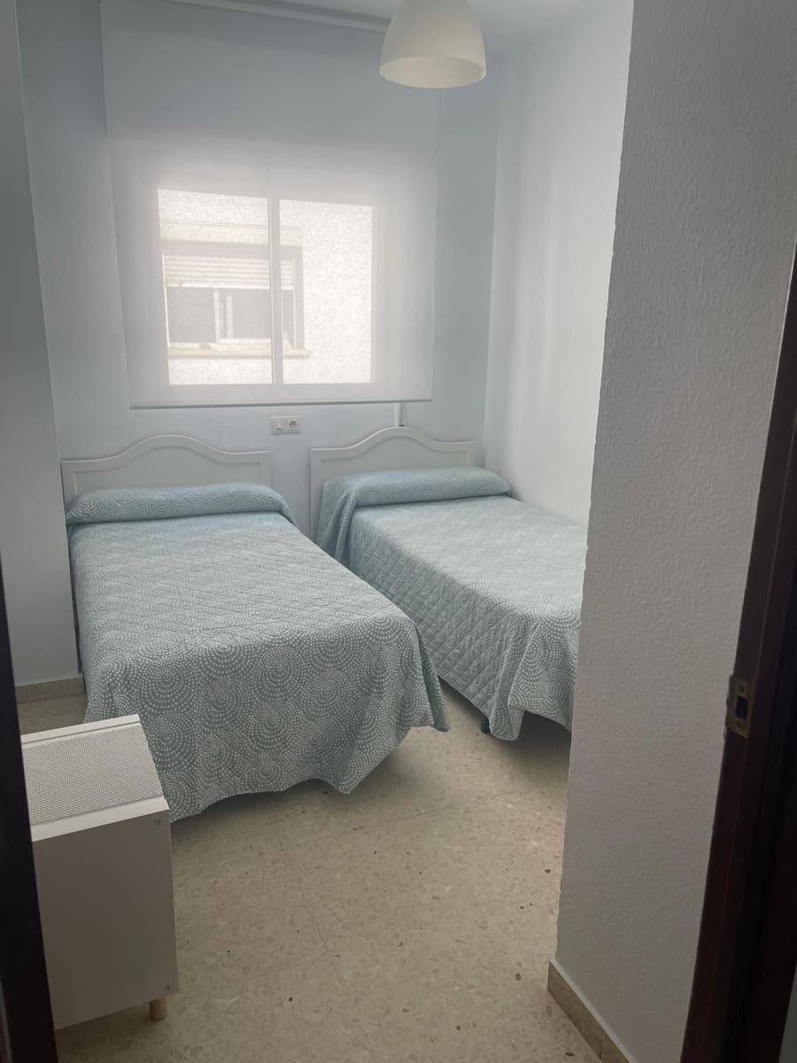 3 slaapkamer Flat te koop in Fuengirola - € 350.000 (Ref: 8990392)