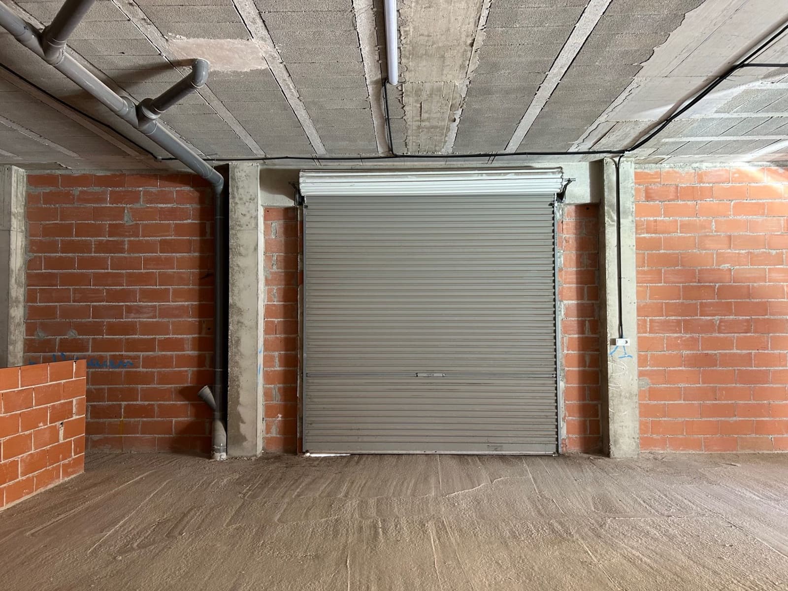 Kommersiell till salu i Vinaros - 300 000 € (Ref: 9002886)