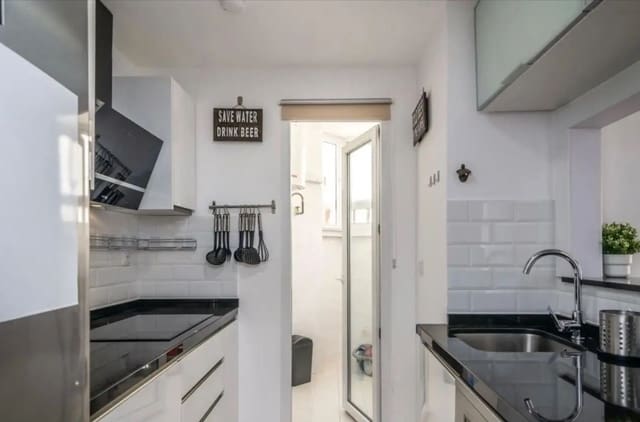 1 soverom Leilighet til salgs i Puerto Marina, Benalmádena med garasje - € 330 000 (Ref: 9029251)