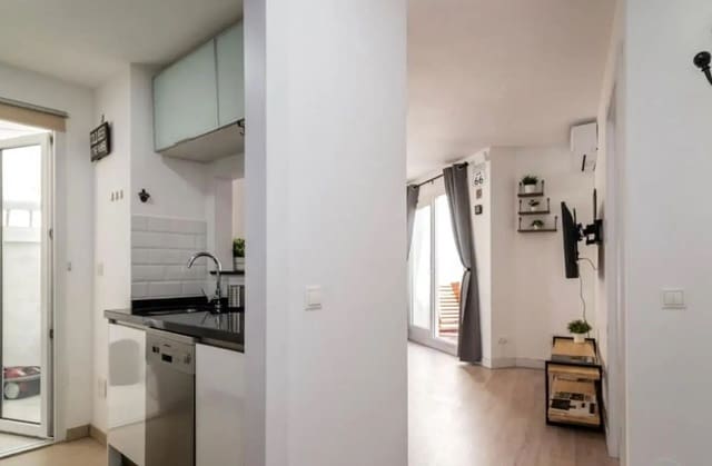 1 soverom Leilighet til salgs i Puerto Marina, Benalmádena med garasje - € 330 000 (Ref: 9029251)