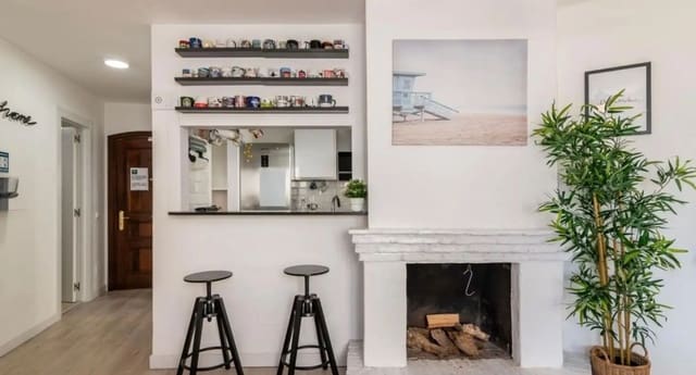 1 soverom Leilighet til salgs i Puerto Marina, Benalmádena med garasje - € 330 000 (Ref: 9029251)