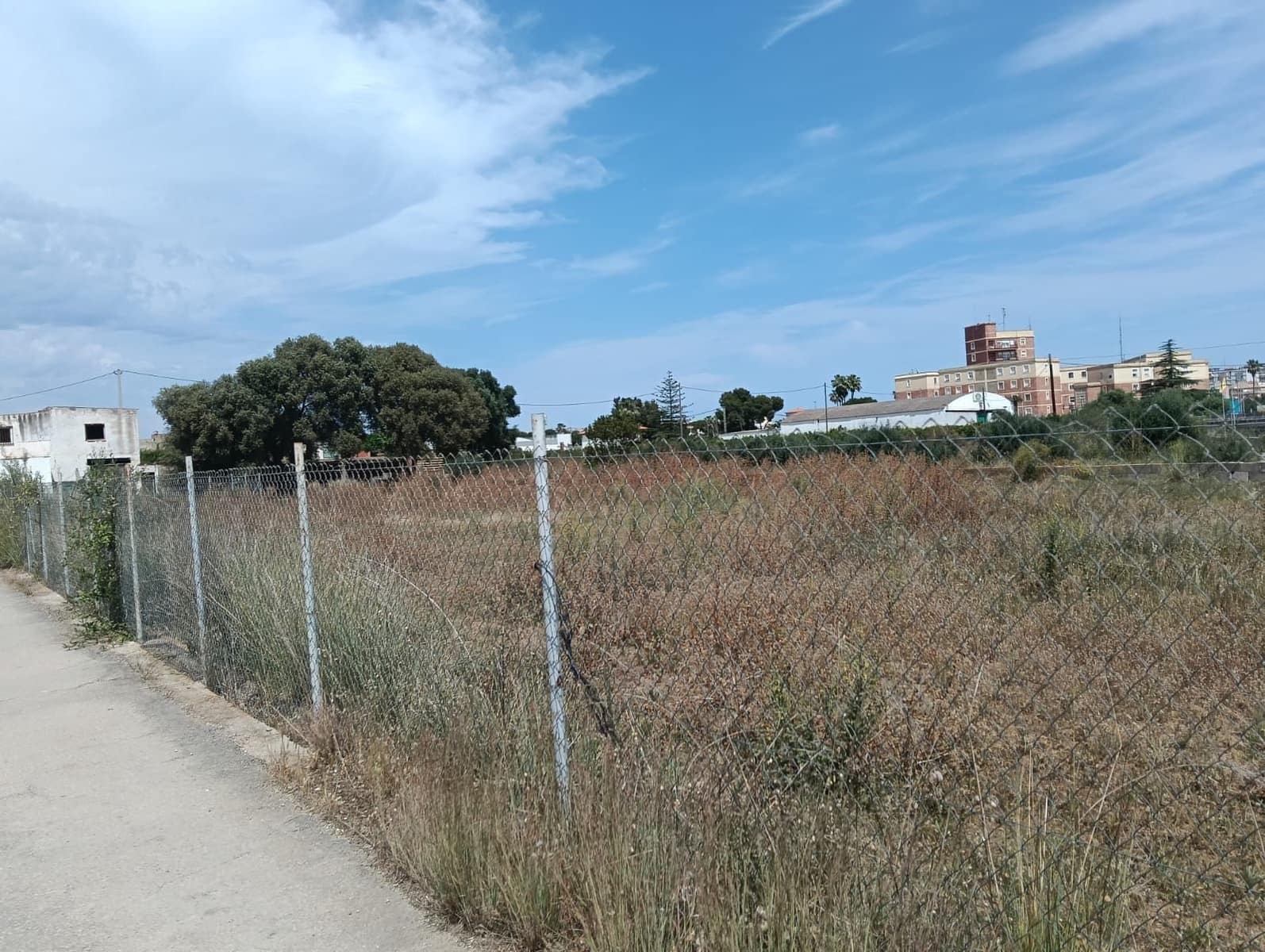 Grunde uden byggetilladelser til salg i Benicarlo - € 200.000 (Ref: 9031303)