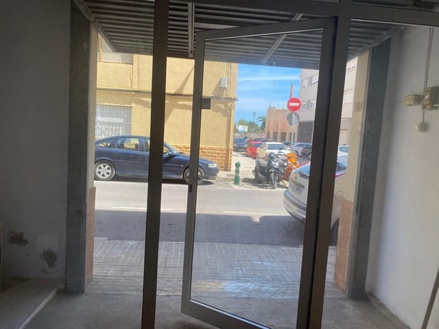 Kaupallinen myytävänä paikassa Vinaròs - 69 000 € (Ref: 9036377)