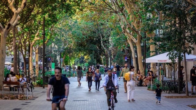 1 slaapkamer Commercieel te huur in Barcelona stad - € 1.800 (Ref: 9136858)