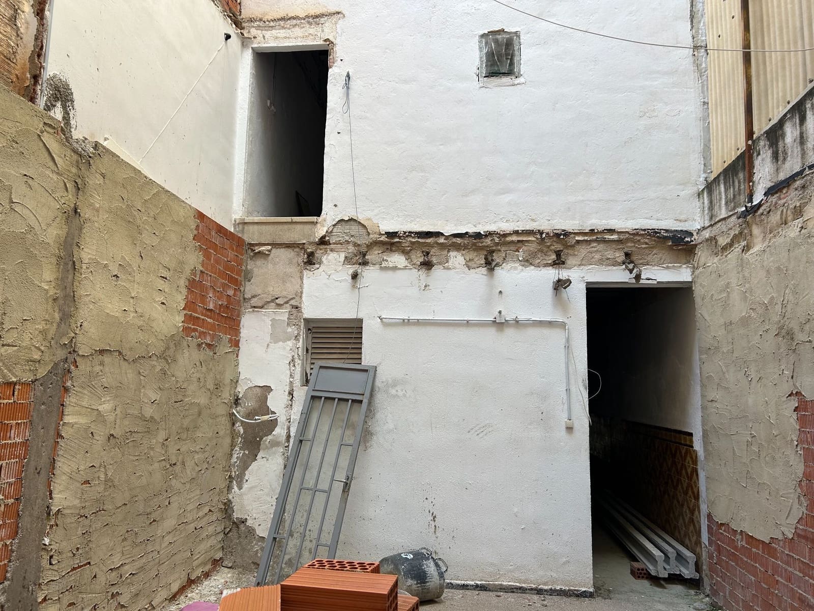 3 slaapkamer Villa te koop in Benicarlo - € 105.000 (Ref: 9146736)