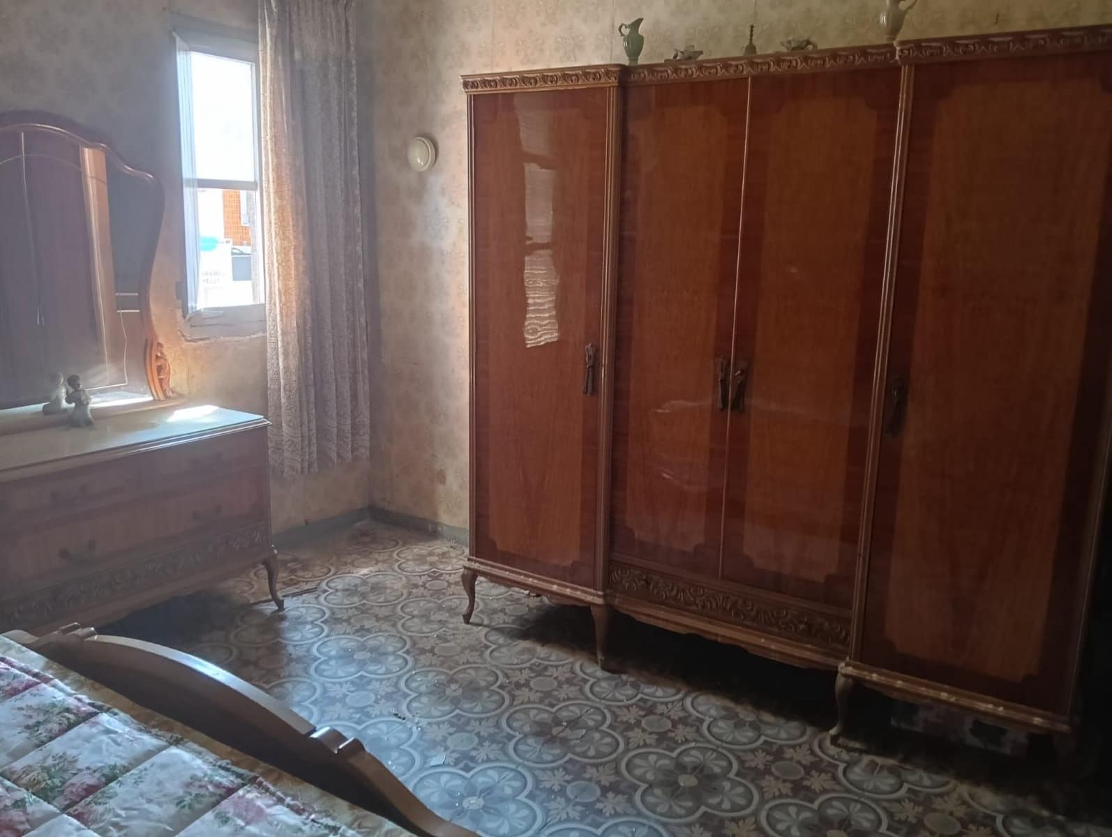 6 soveværelse Villa til salg i Benicarlo - € 90.000 (Ref: 9161974)