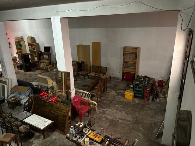 Commercial for sale in Vinaròs - € 198,000 (Ref: 9163375)