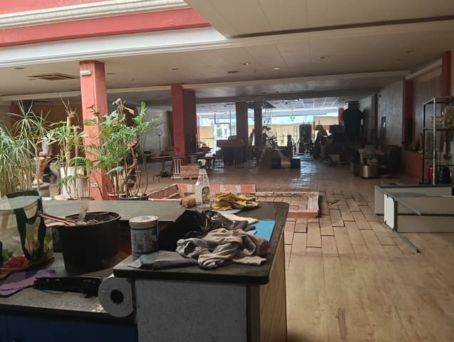 Commercieel te huur in Benicarló - € 1.500 (Ref: 9183258)