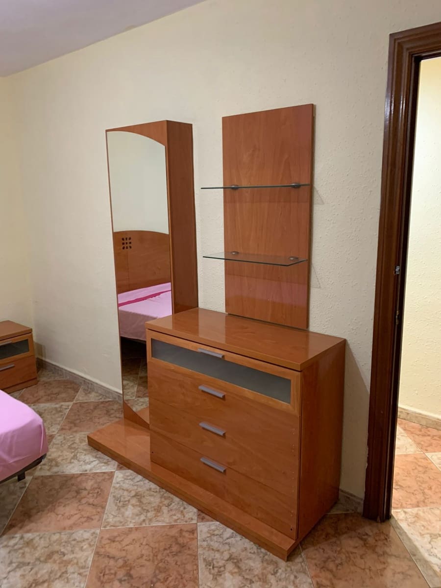 Piso de 3 habitaciones en Málaga ciudad en venta - 285.000 € (Ref: 9230279)