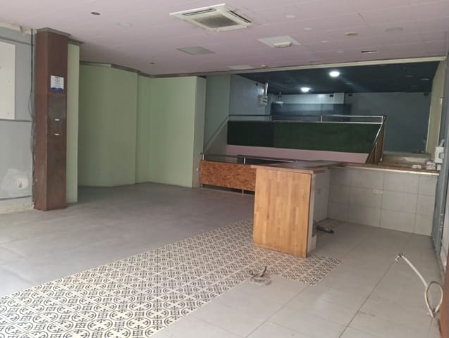 Commercieel te huur in Benicarló - € 1.700 (Ref: 9239576)