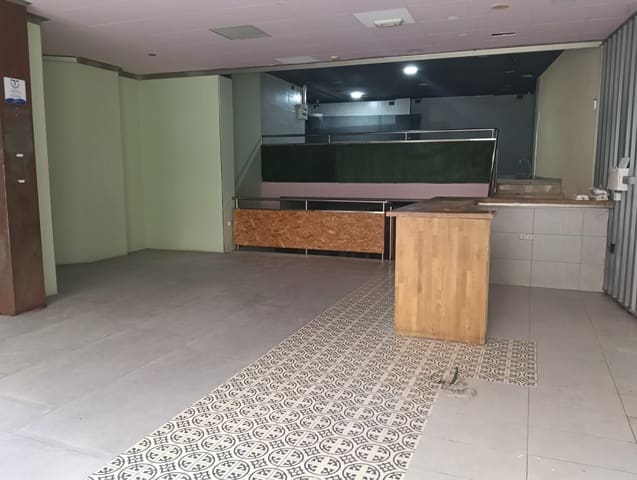 Commercieel te huur in Benicarló - € 1.700 (Ref: 9239576)